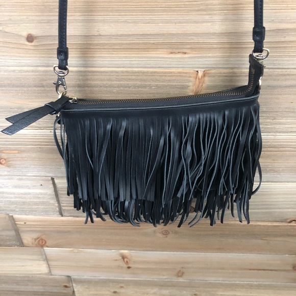 Sam Edelman Handbags - Sam Edelman black fringe crossbody purse